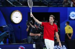 lol官网-法网险胜ATP总决赛，梅德韦杰夫关键制胜的简单介绍