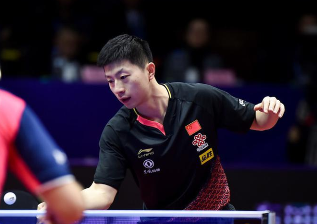 法国队逆转英格兰队，马龙带队取胜